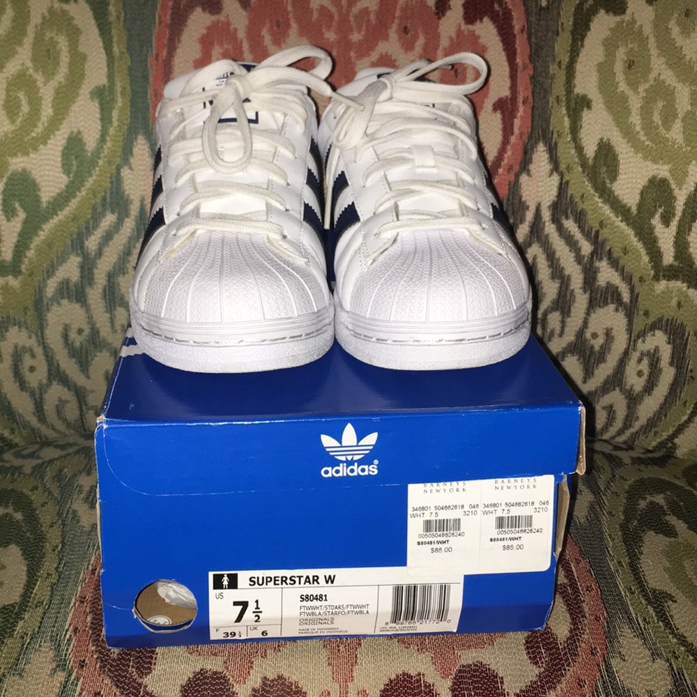 Adidas Superstar Women’s sneakers